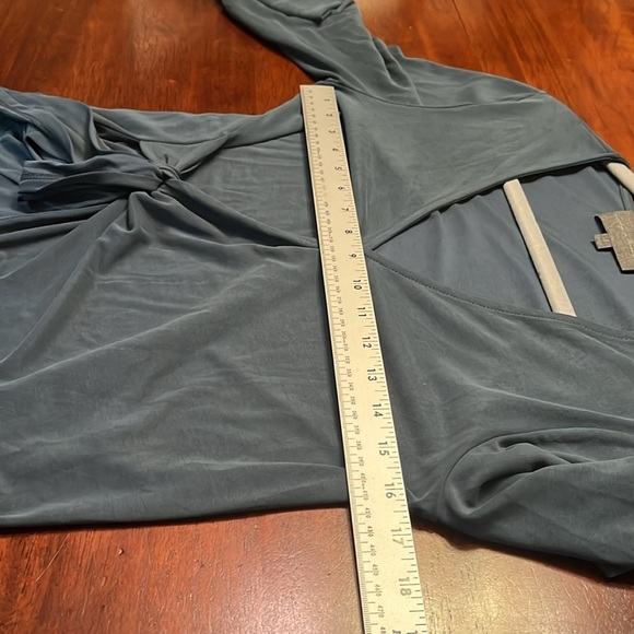 sundays in brooklyn faux wrap around top size small - Picture 7 of 8